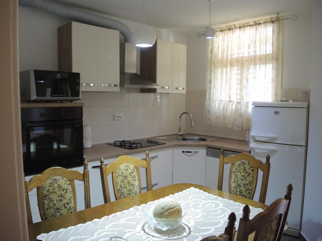 Apartment In Centre For 7 Спліт Номер фото